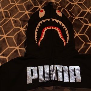 selling this good condition Bape x puma collab